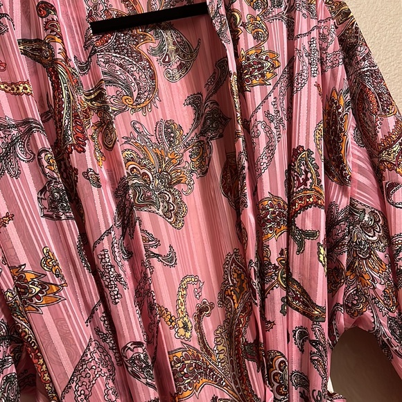 Victoria’s Secret Robe Size M/L - Picture 2 of 2